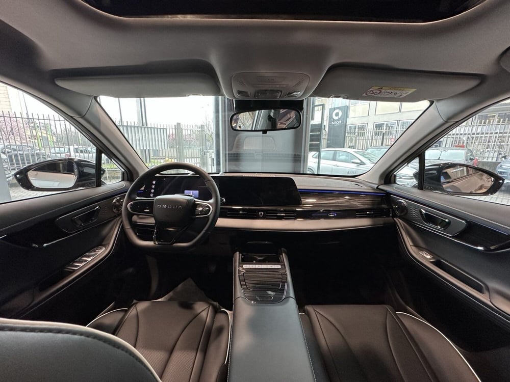 Omoda Omoda 5 EV nuova a Milano (9)