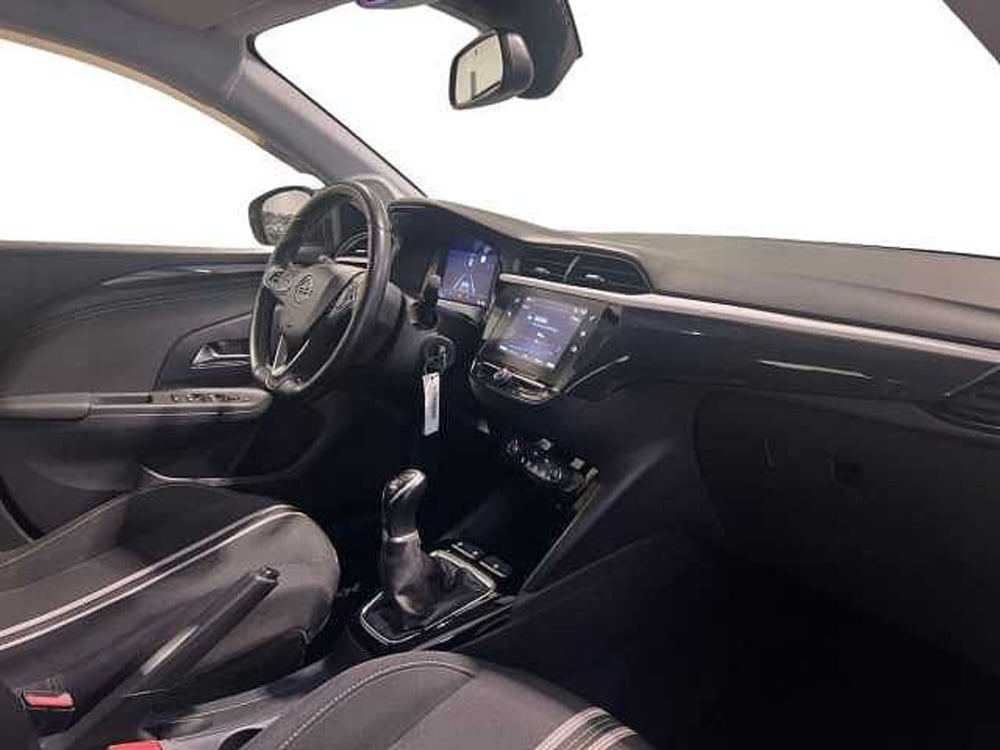 Opel Corsa usata a Napoli (13)