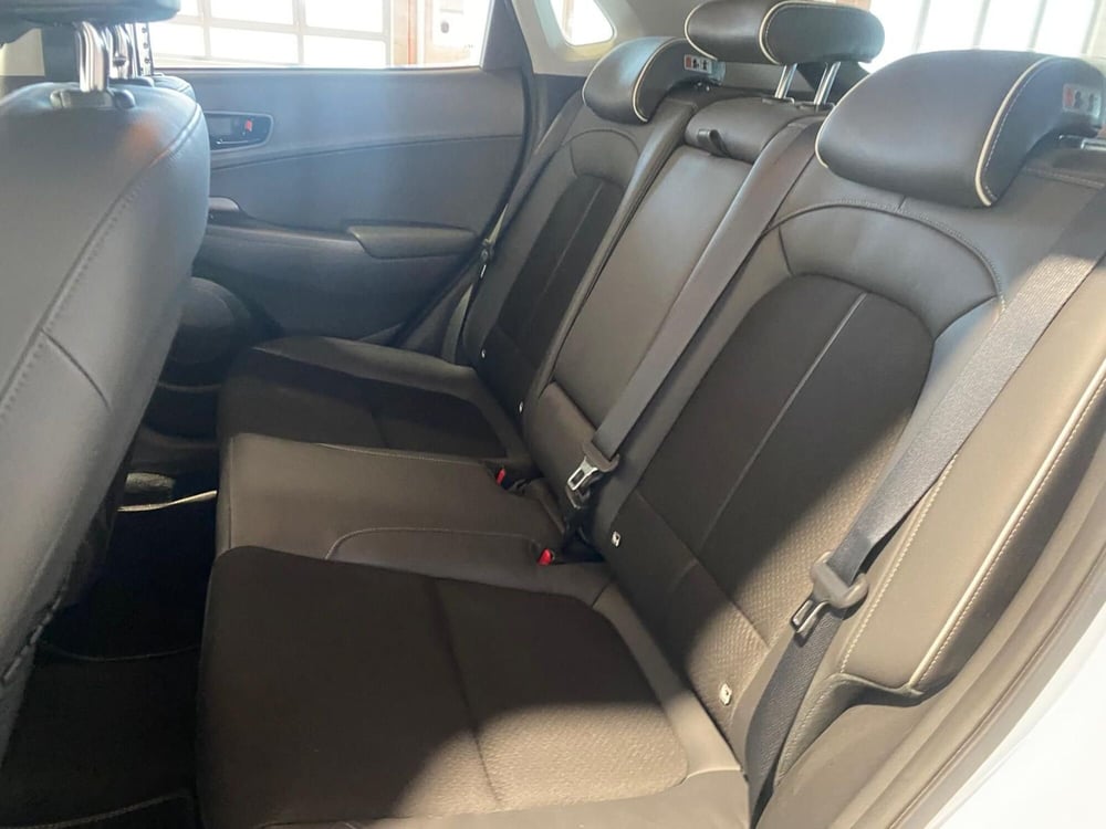 Hyundai Kona usata a Milano (15)