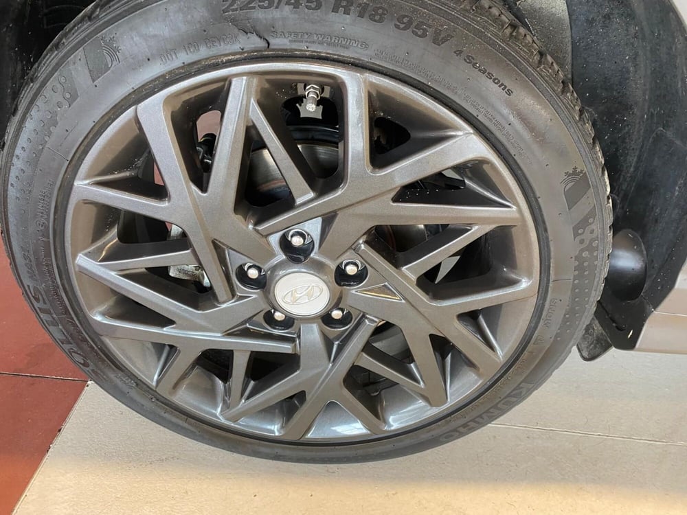 Hyundai Kona usata a Milano (9)