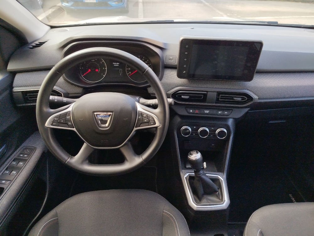 Dacia Jogger usata a Verona (8)