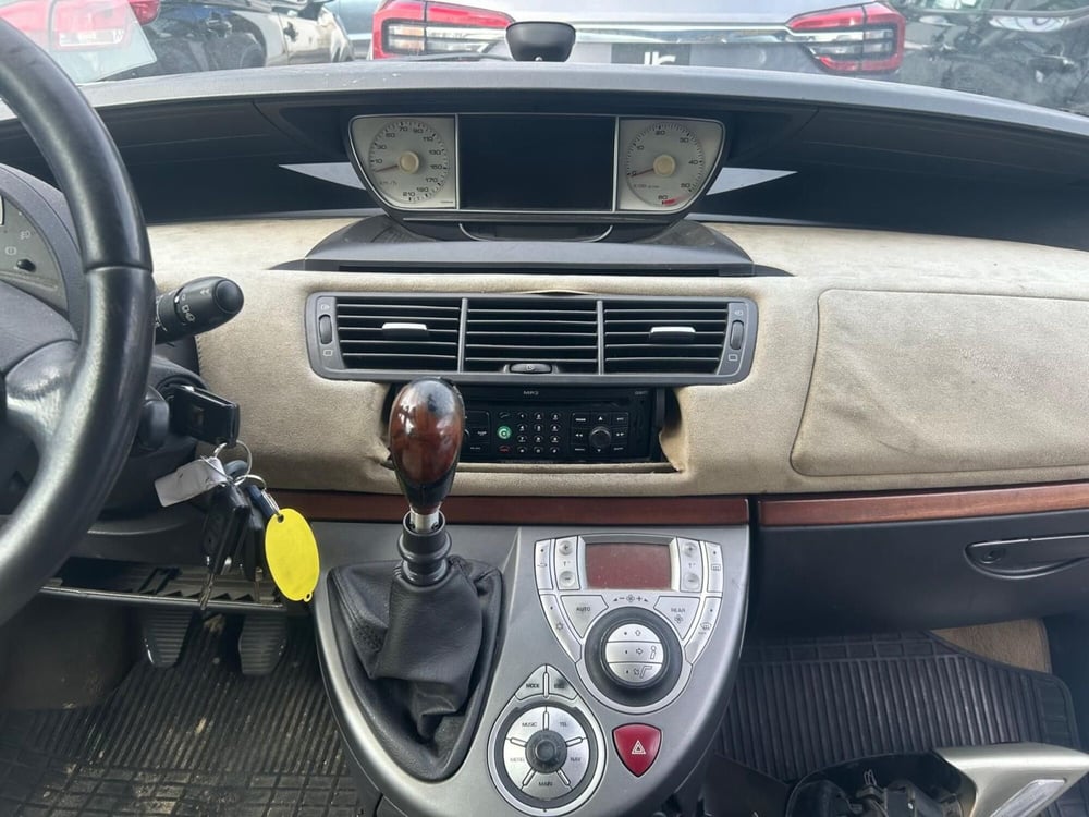 Lancia Phedra usata a Salerno (7)