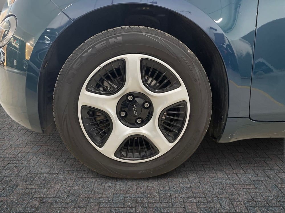 Fiat 500e usata a Prato (6)