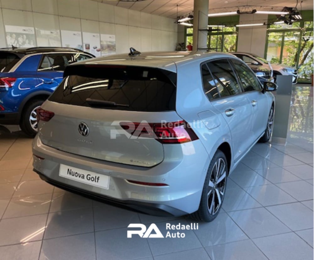 Volkswagen Golf nuova a Lecco (4)