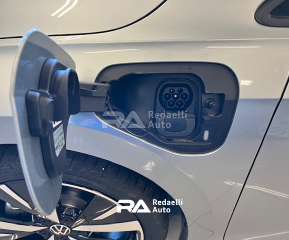 Volkswagen Golf nuova a Lecco (5)