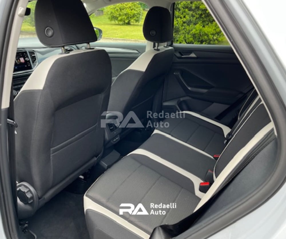 Volkswagen T-Roc usata a Lecco (7)