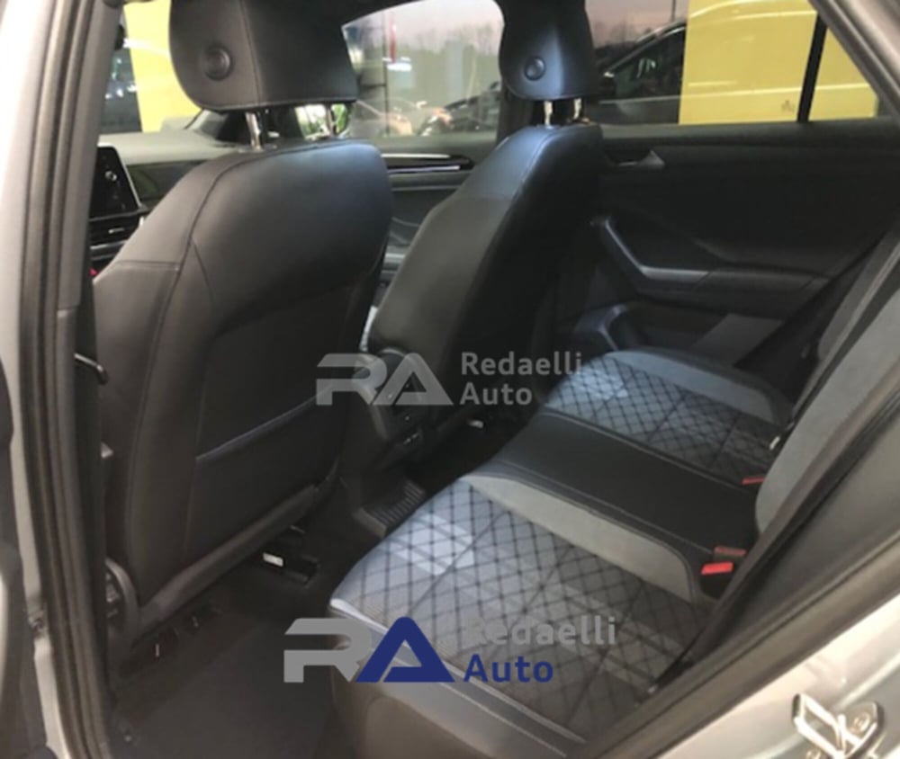 Volkswagen T-Roc nuova a Lecco (6)