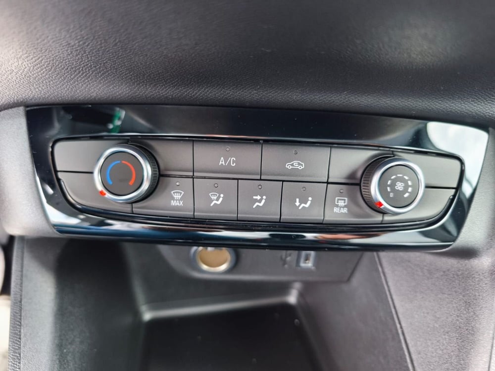 Opel Corsa nuova a Frosinone (13)