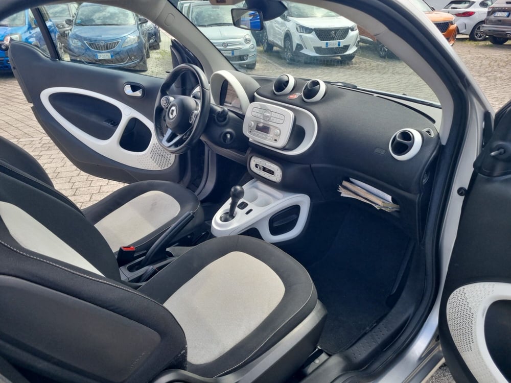 smart Fortwo usata a Lucca (17)