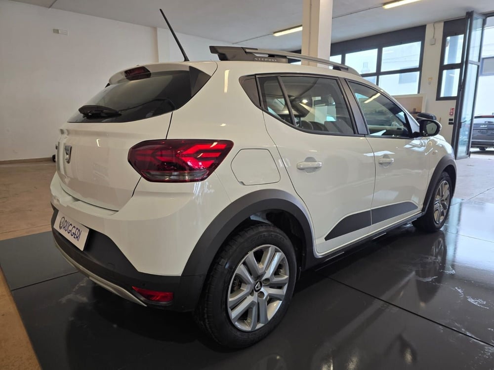 Dacia Sandero usata a Rimini (4)
