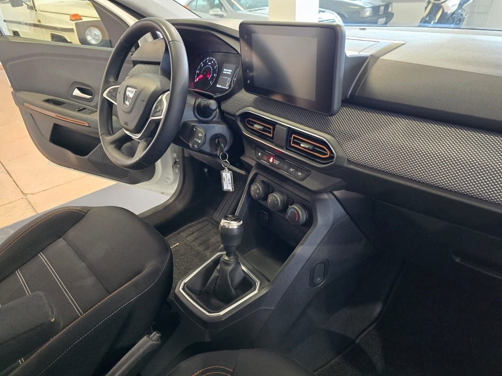 Dacia Sandero usata a Rimini (8)