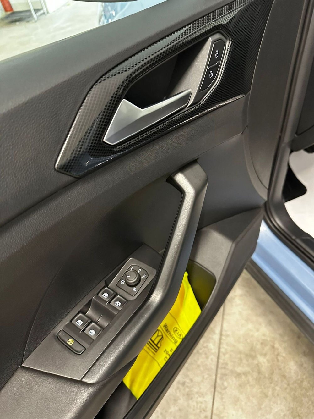 Volkswagen T-Cross usata a L'Aquila (9)
