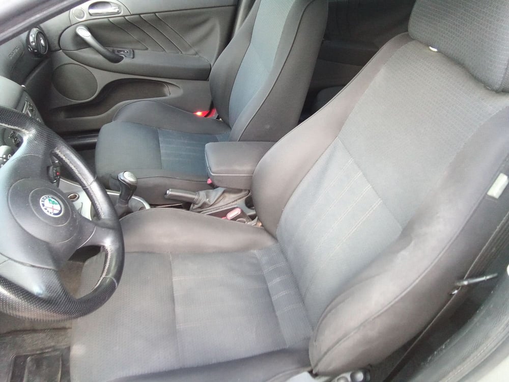 Alfa Romeo 147 usata a Rimini (15)