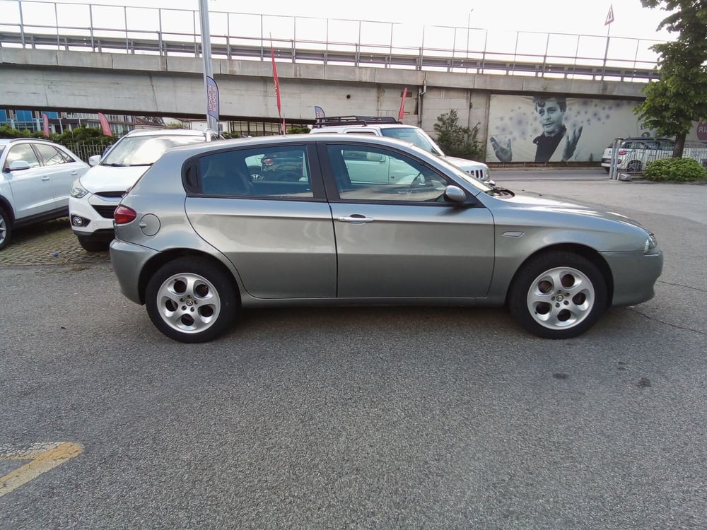 Alfa Romeo 147 usata a Rimini (6)
