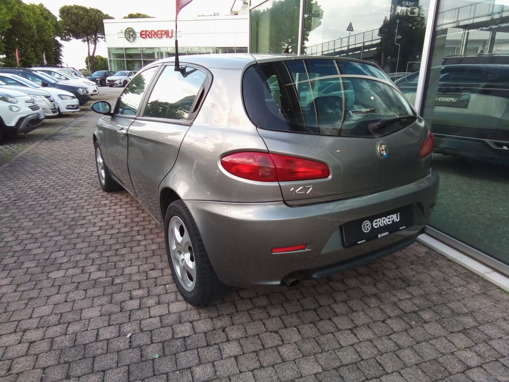 Alfa Romeo 147 usata a Rimini (8)