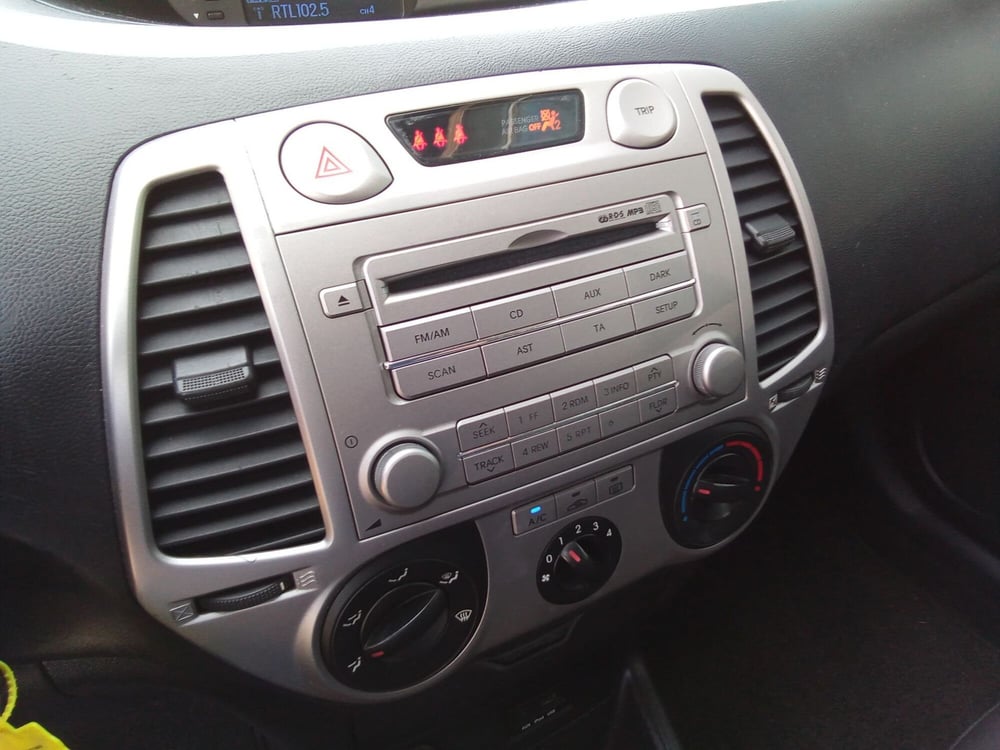 Hyundai i20 usata a Rimini (12)