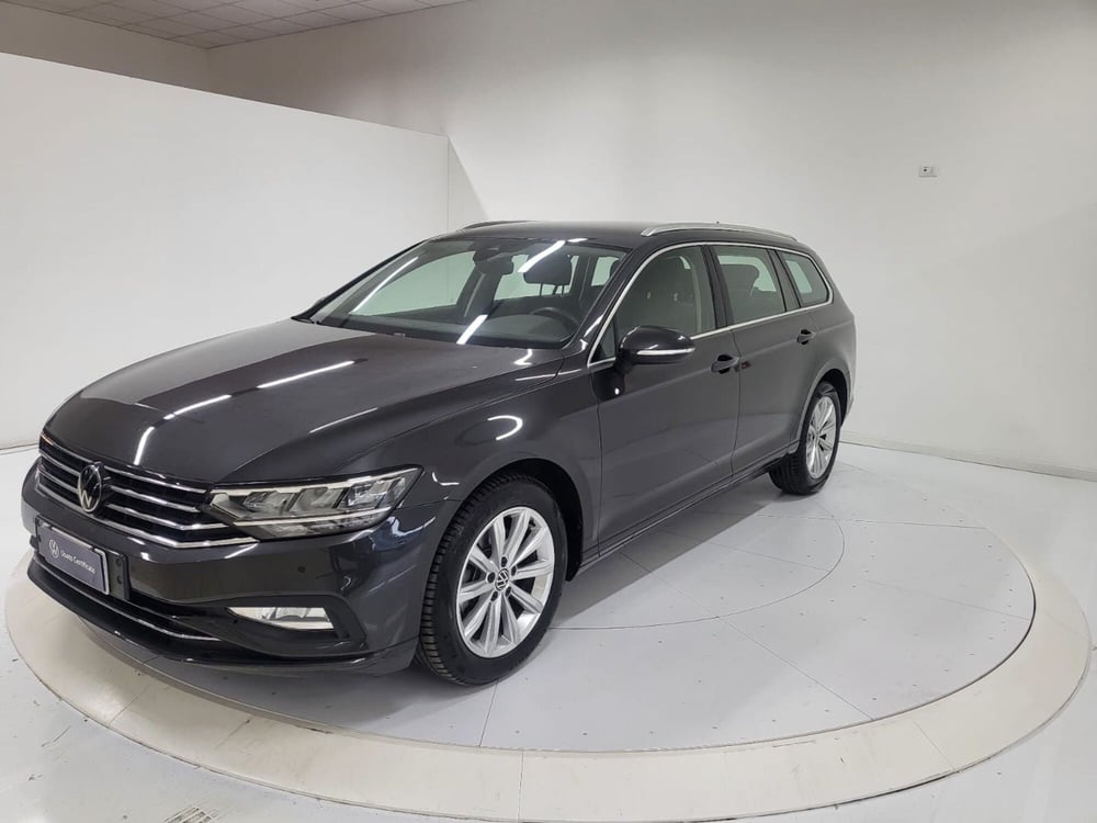 Volkswagen Passat Variant usata a Catanzaro