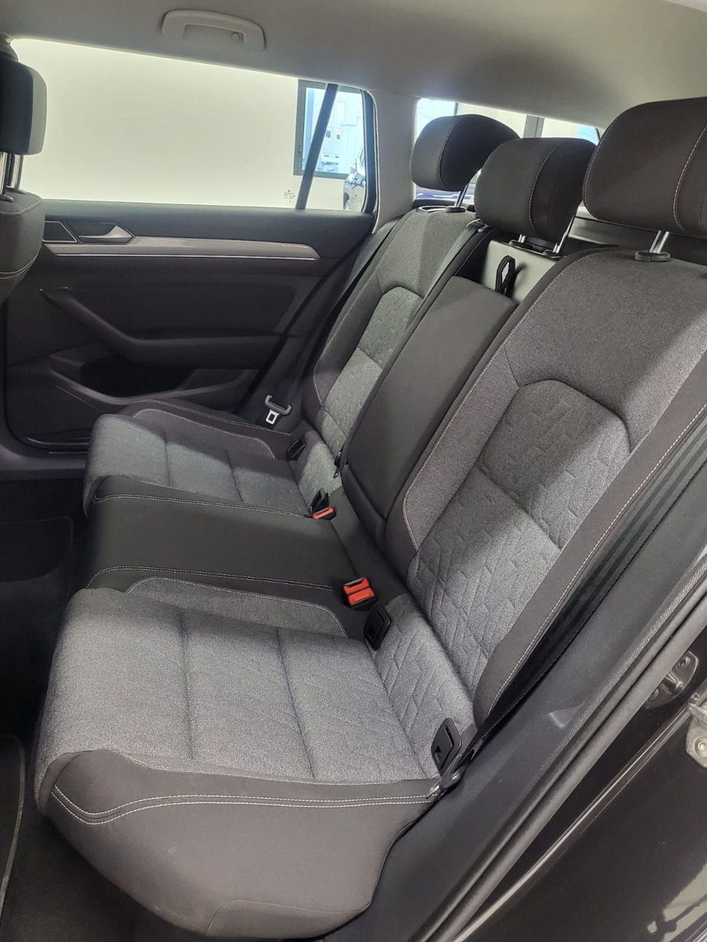 Volkswagen Passat Variant usata a Catanzaro (13)
