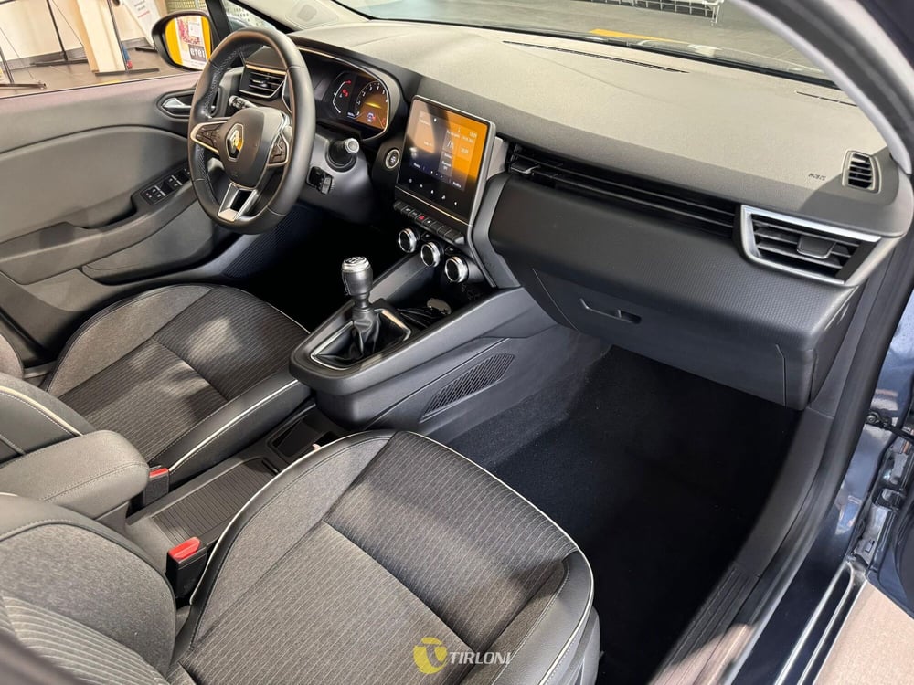 Renault Clio usata a Milano (14)