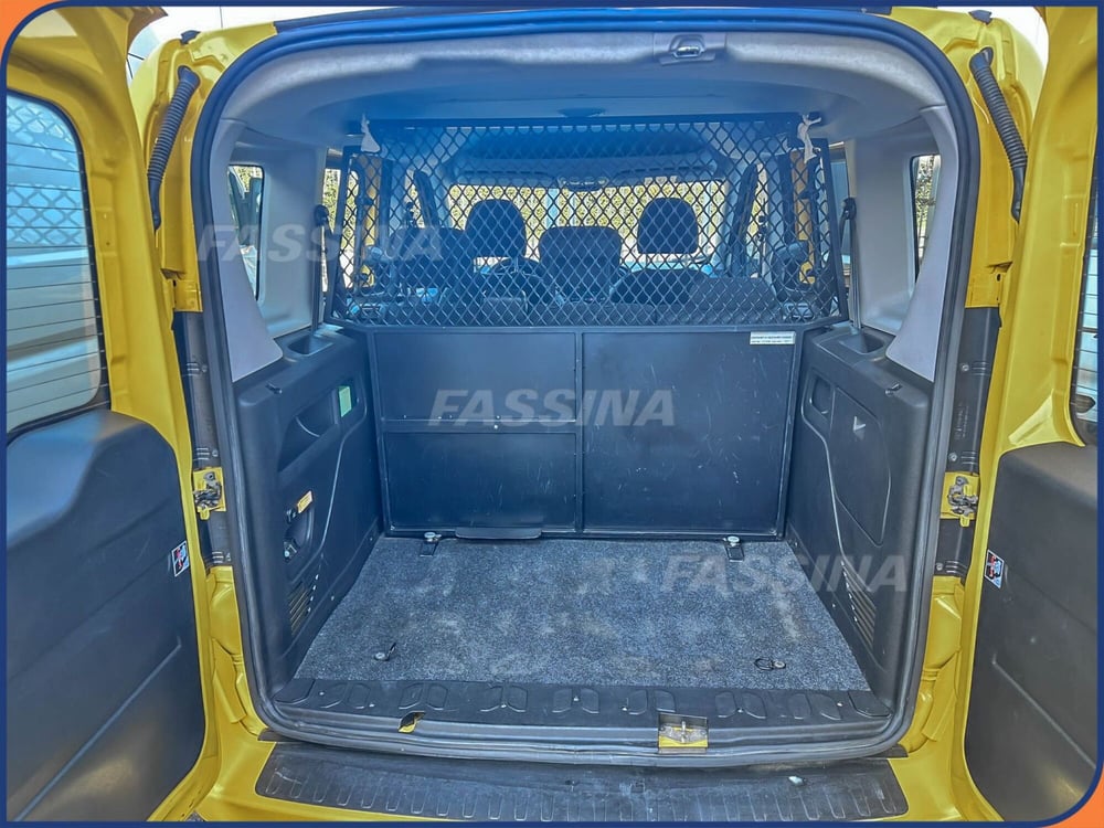 Fiat Doblò Furgone usata a Milano (10)