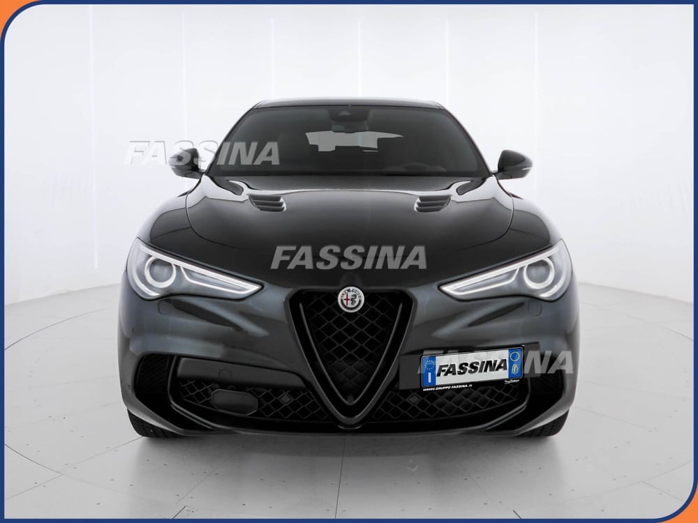 Alfa Romeo Stelvio usata a Milano (2)