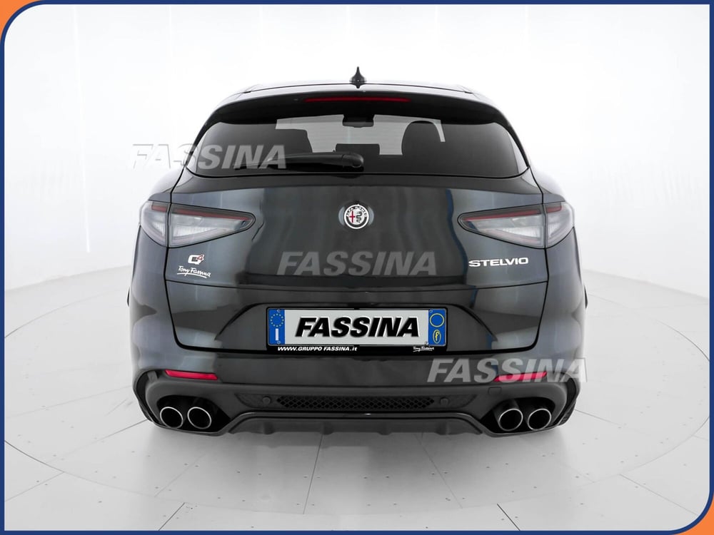 Alfa Romeo Stelvio usata a Milano (5)