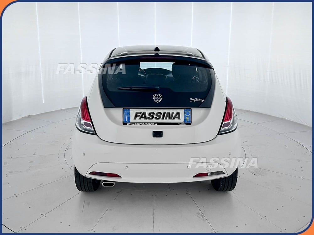 Lancia Ypsilon usata a Milano (5)
