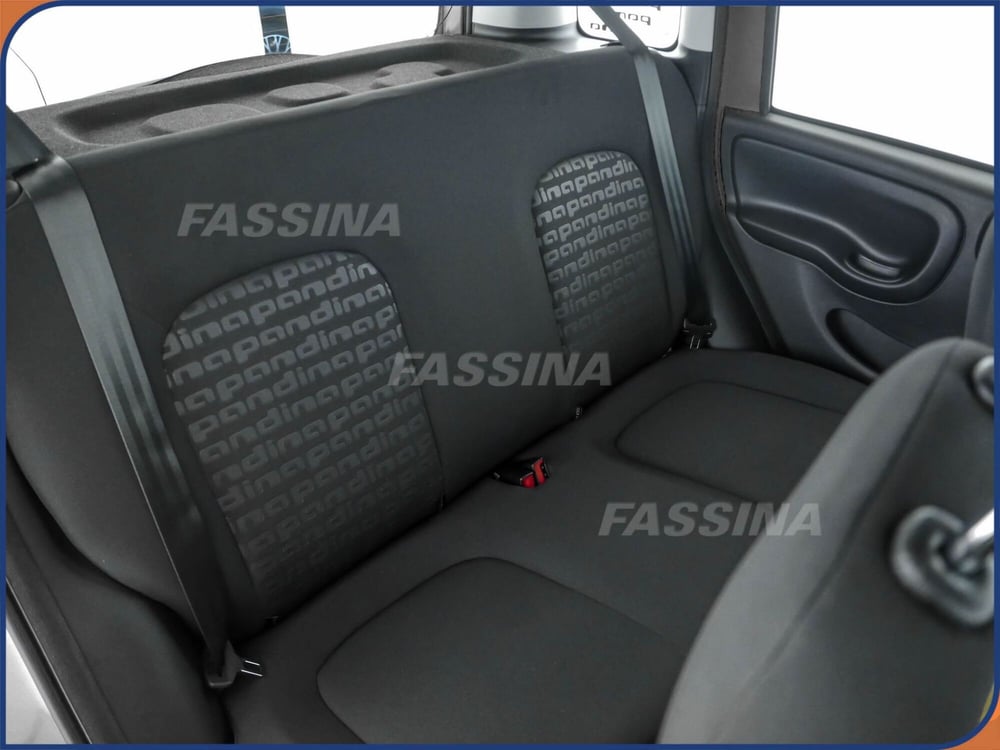 Fiat Panda Cross nuova a Milano (12)