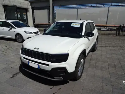 Jeep Avenger 1.2 turbo Altitude fwd 100cv del 2023 usata a Lucca