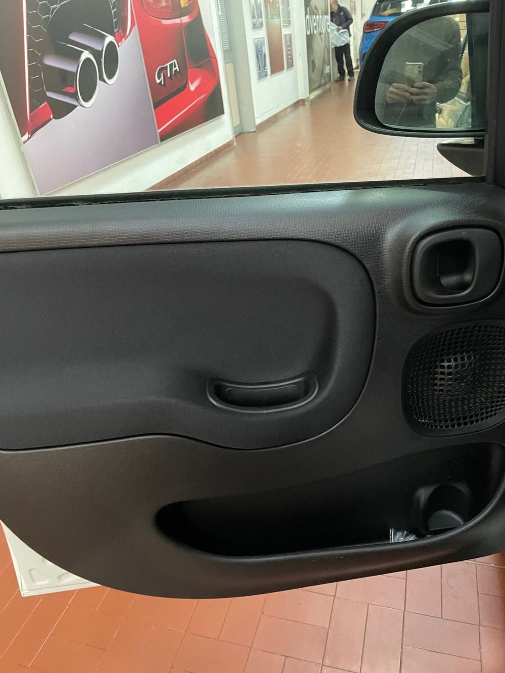 Fiat Panda Cross nuova a Lucca (7)