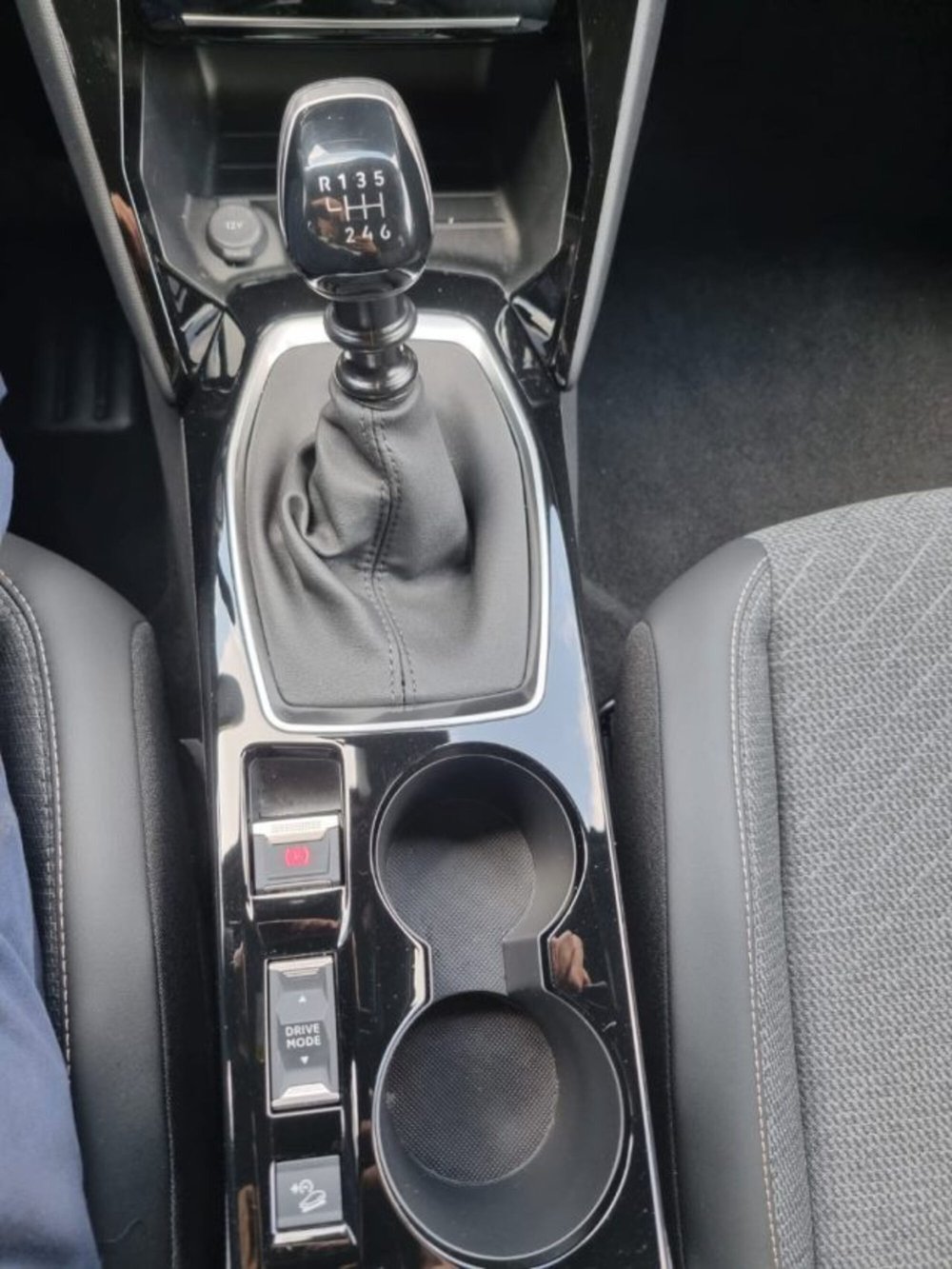 Peugeot 2008 usata a Monza e Brianza (18)