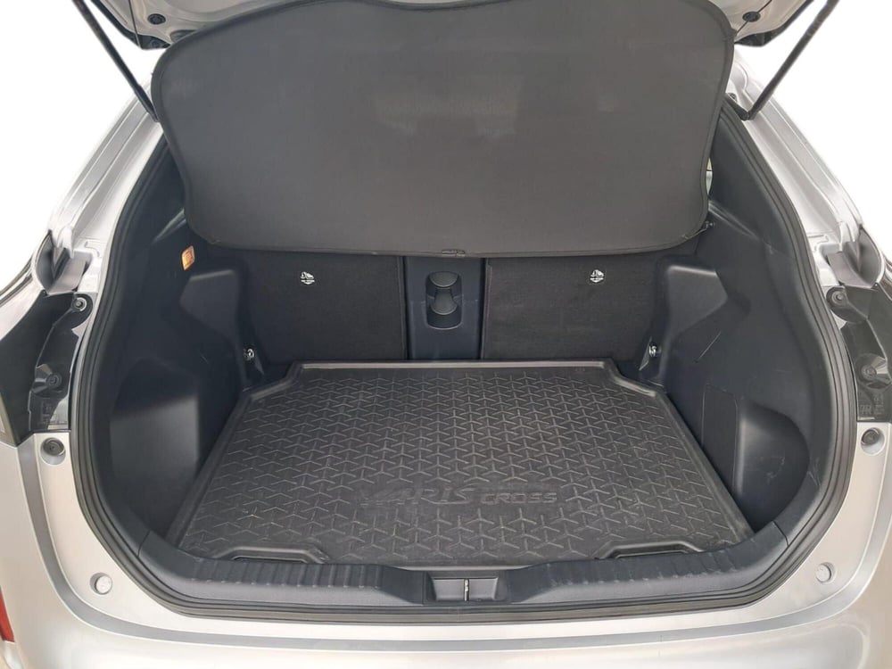 Toyota Yaris Cross usata a Cagliari (10)