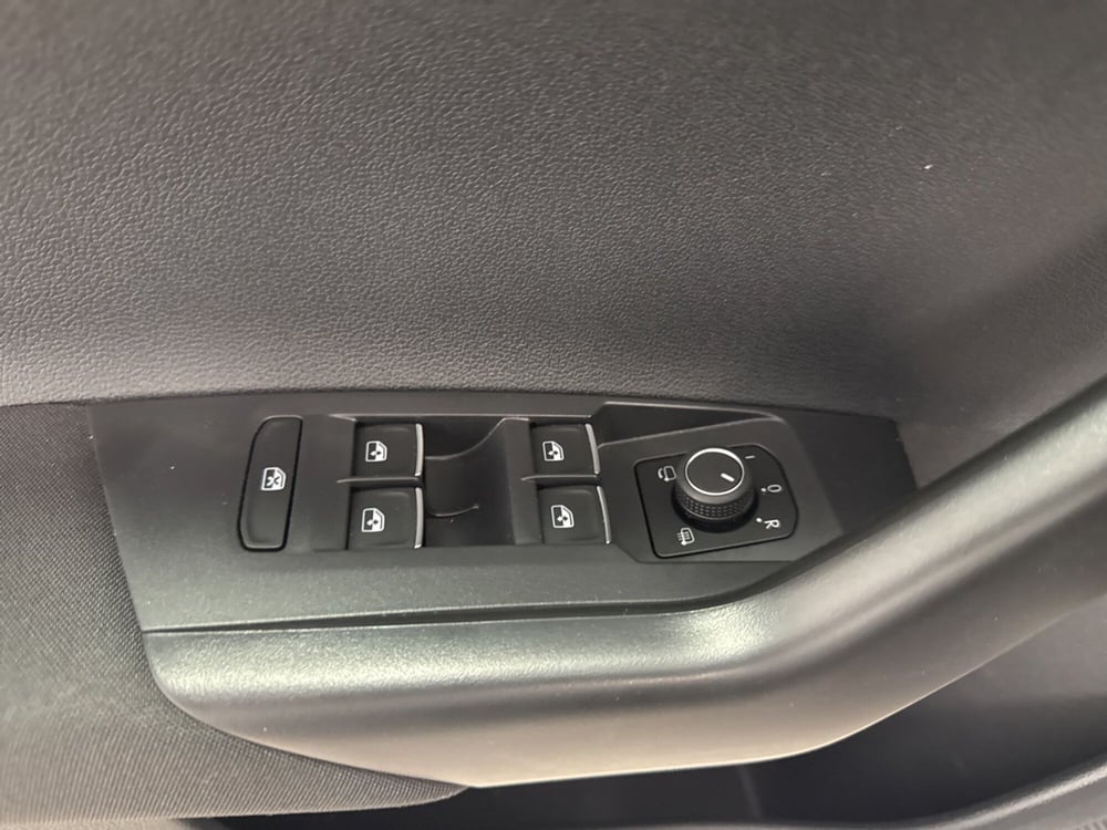 Volkswagen Taigo usata a Palermo (7)