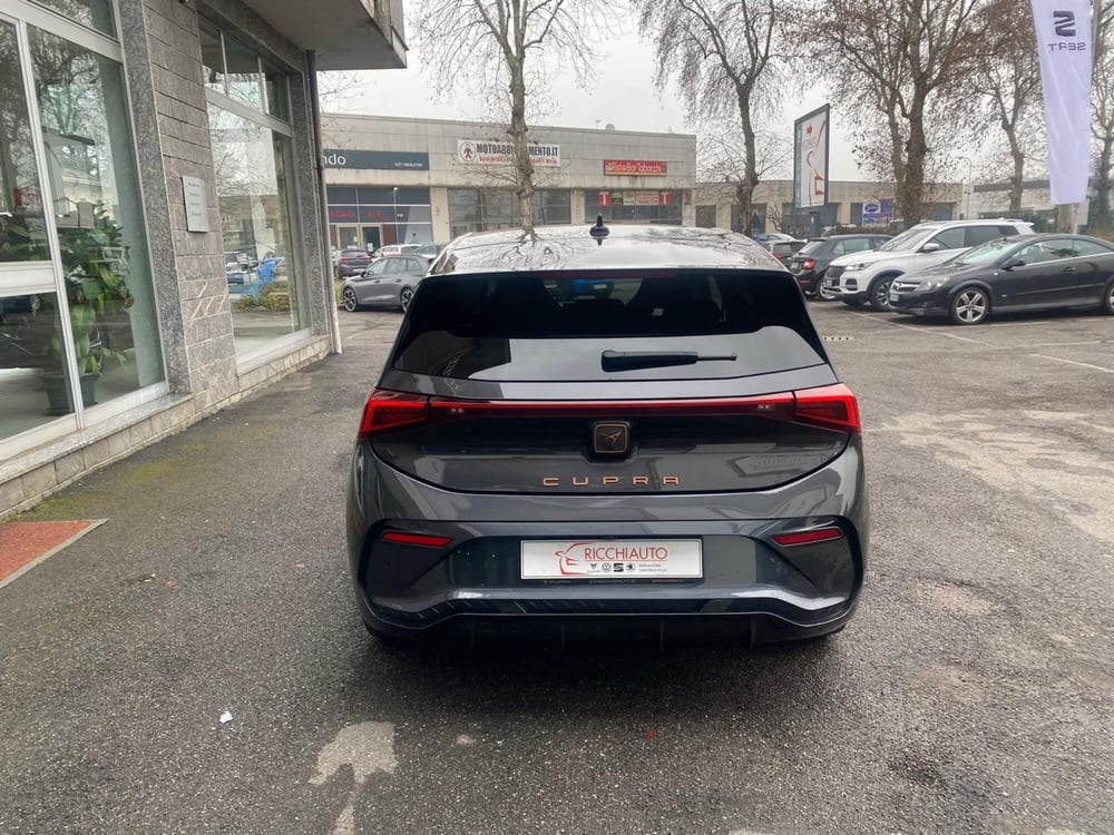 Cupra Born usata a Monza e Brianza (8)