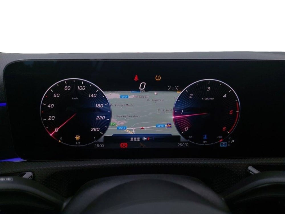 Mercedes-Benz Classe A nuova a Bari (13)