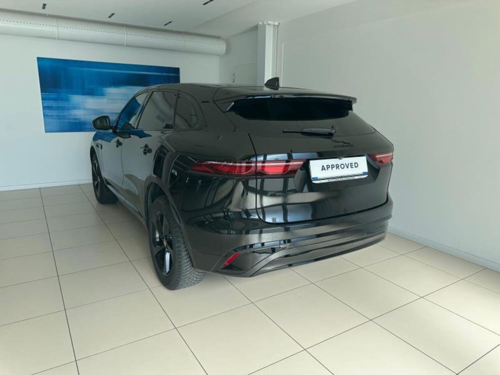 Jaguar F-Pace usata a Venezia (2)