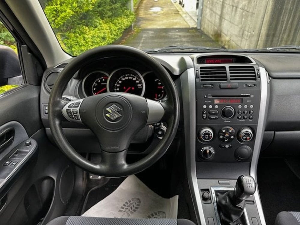 Suzuki Grand Vitara usata a Vercelli (14)