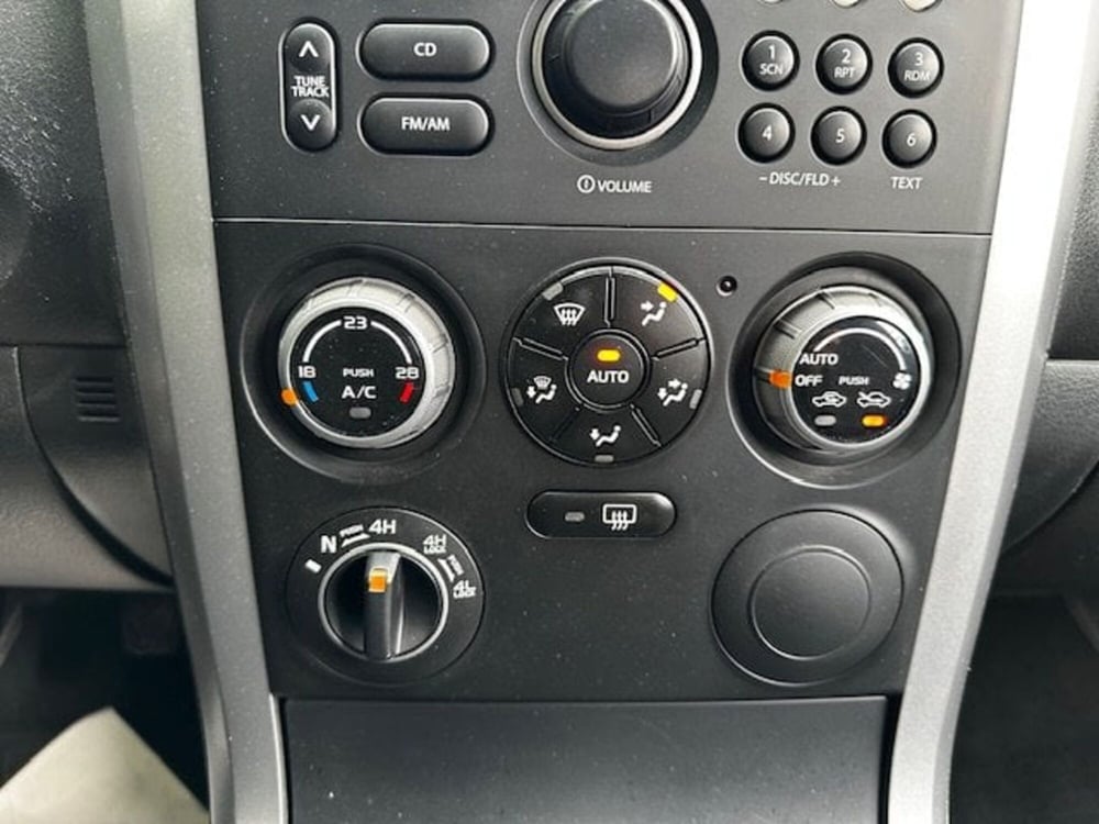 Suzuki Grand Vitara usata a Vercelli (17)