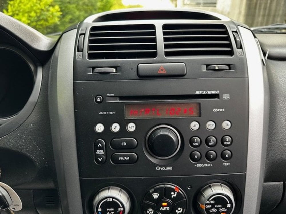 Suzuki Grand Vitara usata a Vercelli (18)