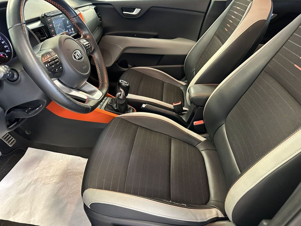 Kia Stonic usata a Arezzo (13)