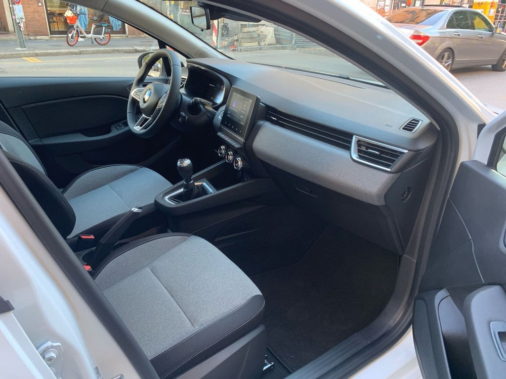 Renault Clio nuova a Milano (18)