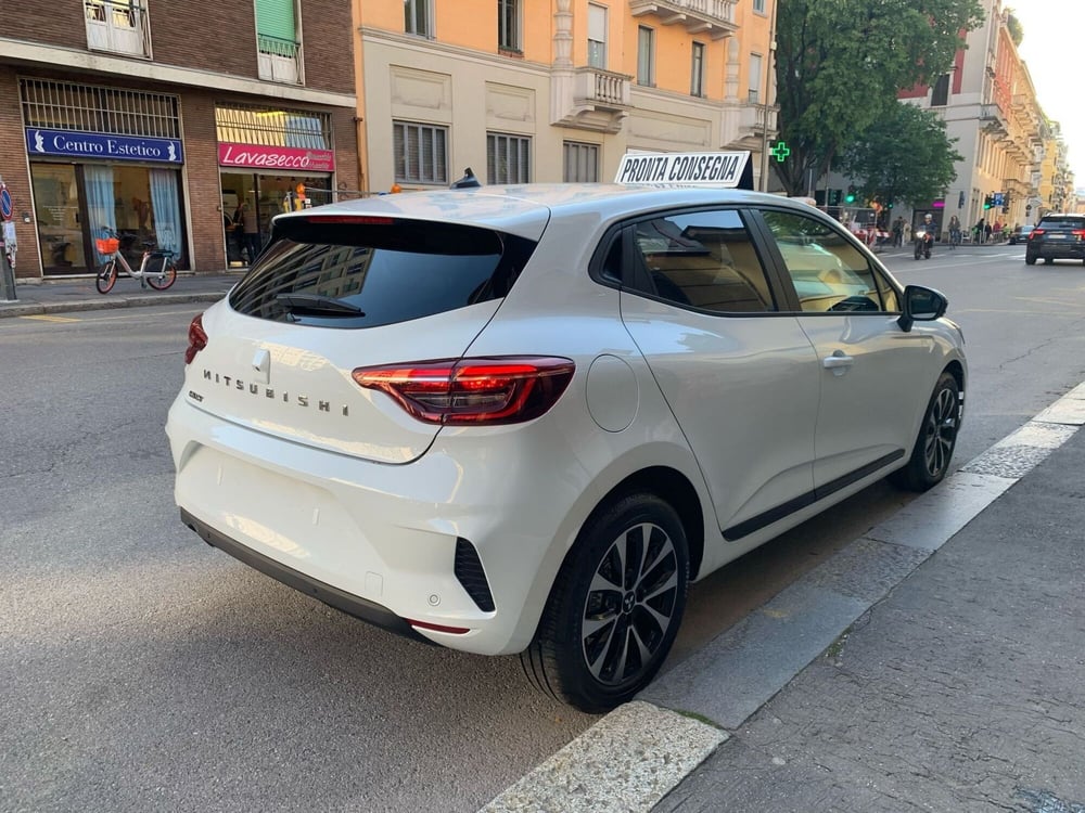 Renault Clio nuova a Milano (3)