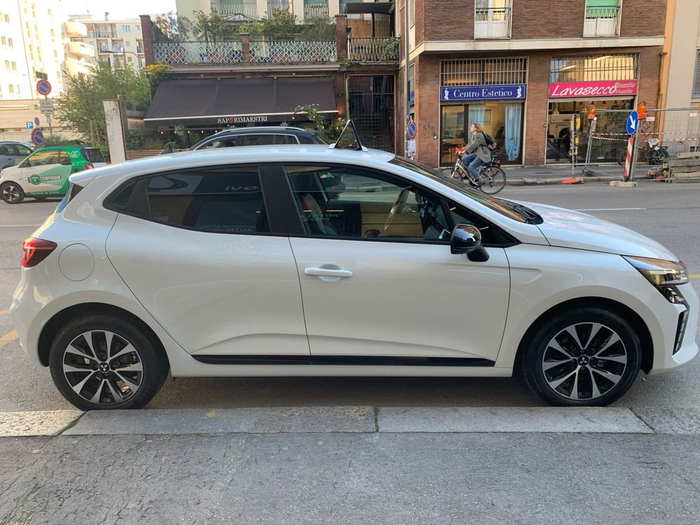 Renault Clio nuova a Milano (4)