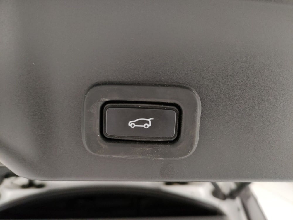 Land Rover Range Rover Evoque usata a Roma (12)