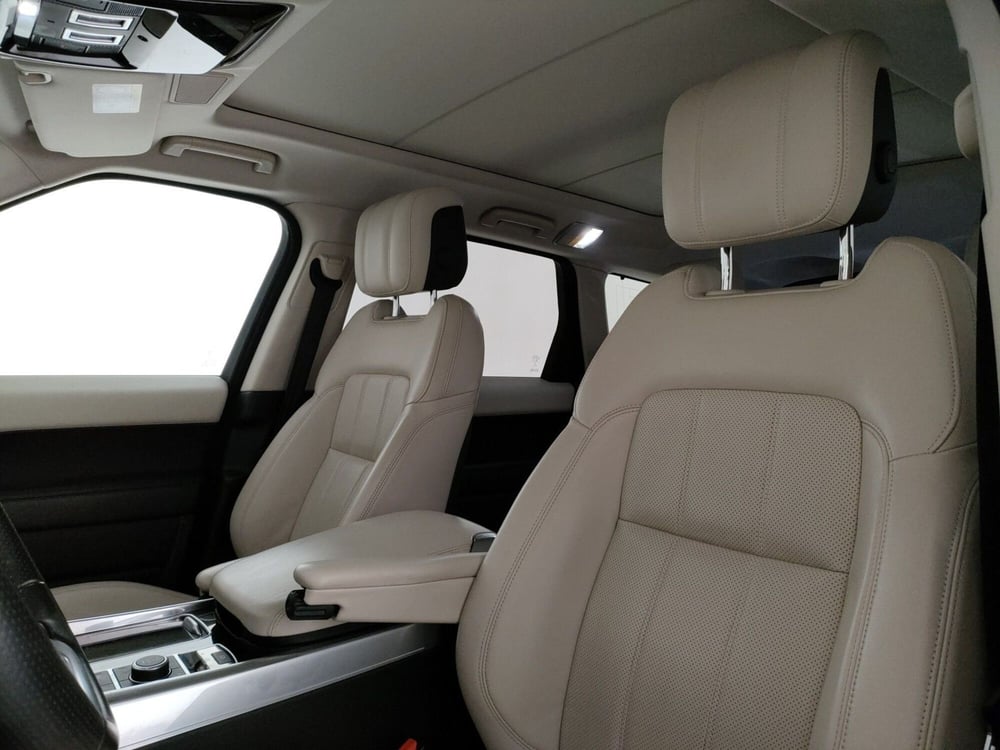 Land Rover Range Rover Sport usata a Roma (15)
