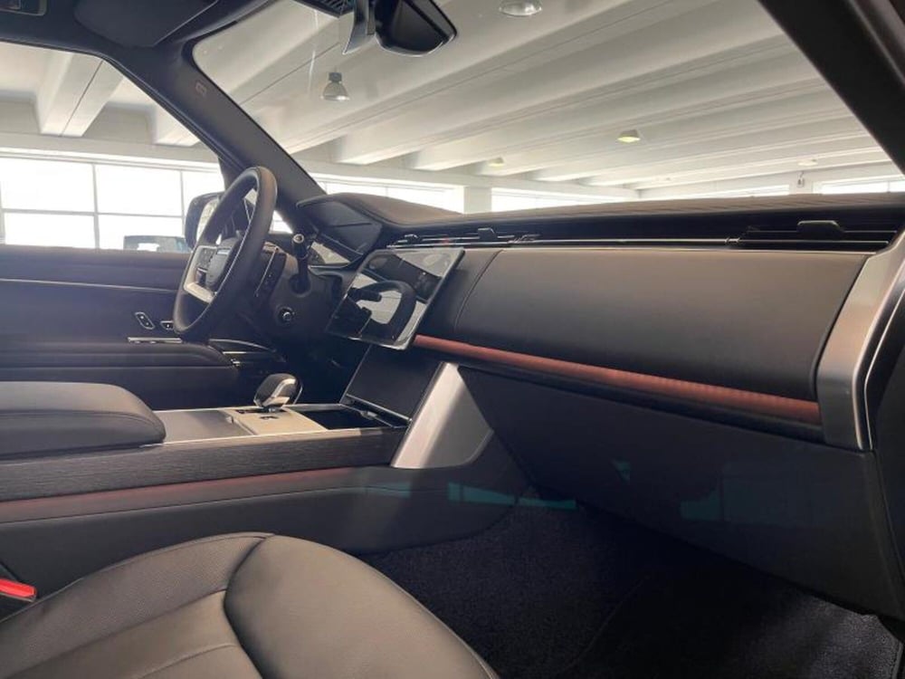 Land Rover Range Rover Sport nuova a Venezia (8)