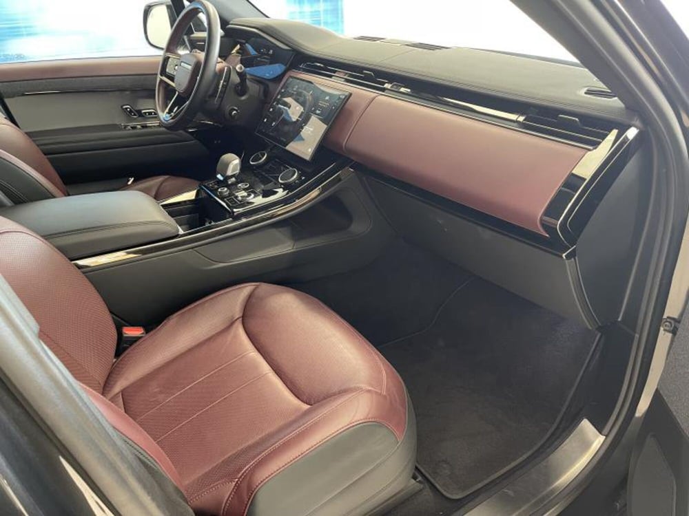 Land Rover Range Rover Sport usata a Venezia (7)