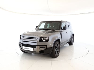 Land Rover Defender 110 Hard Top 3.0d i6 mhev awd 250cv auto del 2021 usata a Monza
