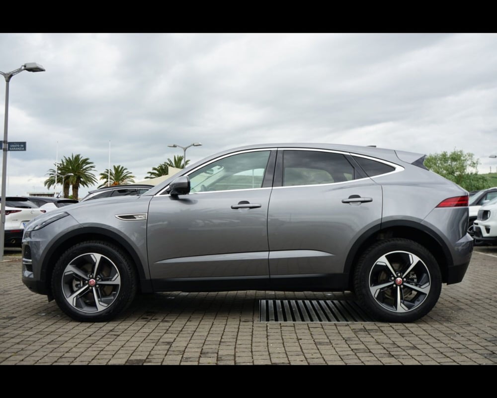 Jaguar E-Pace usata a Chieti (4)
