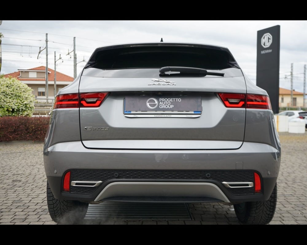 Jaguar E-Pace usata a Chieti (6)